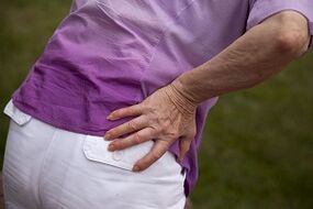 Pain in the hip joint with arthrosis